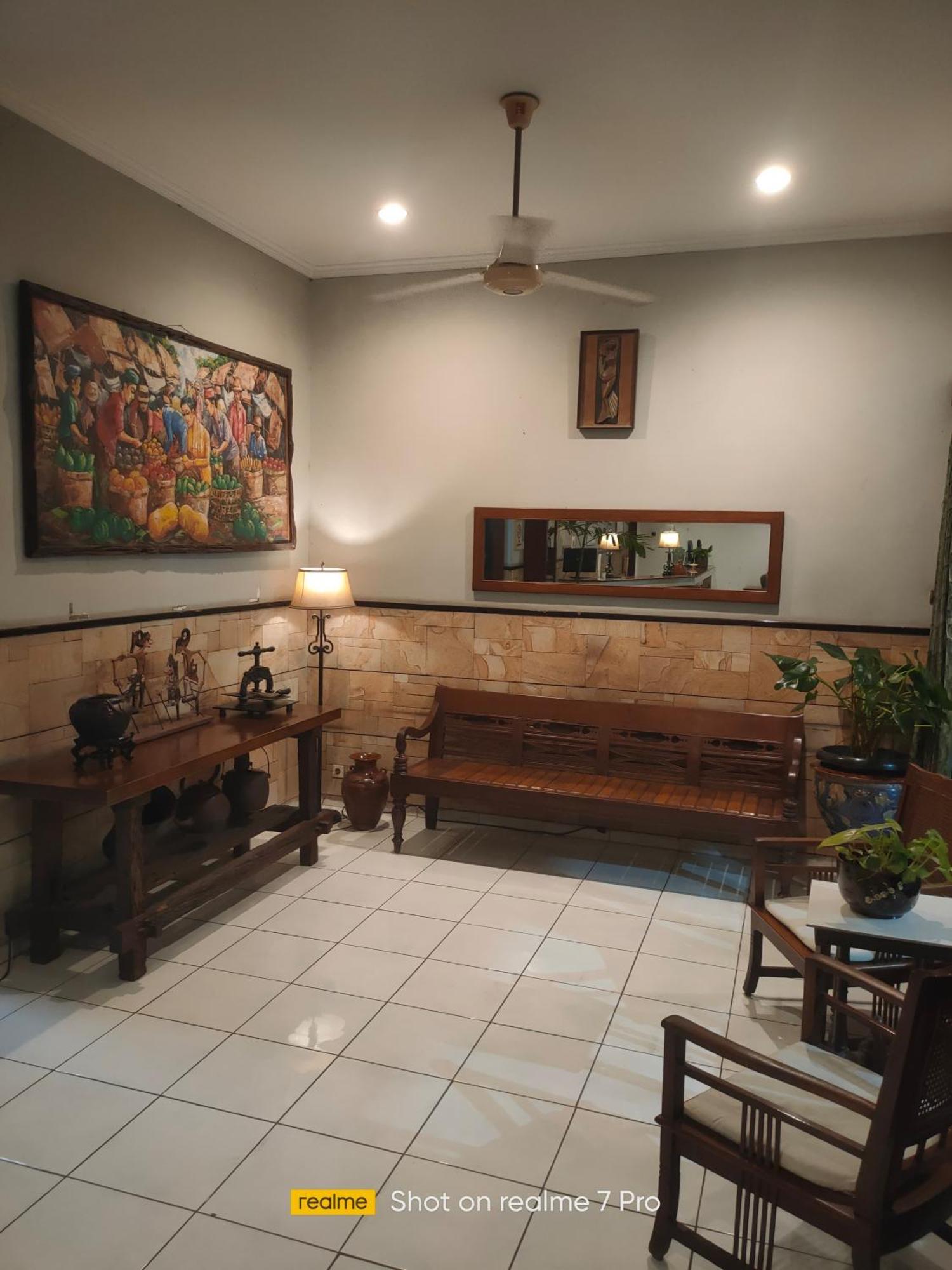 Hotel Aneka Baru Sleman  Eksteriør bilde